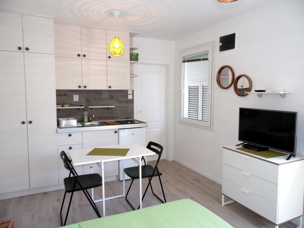 Apartments Mandarina Garden Petrovac Extérieur photo