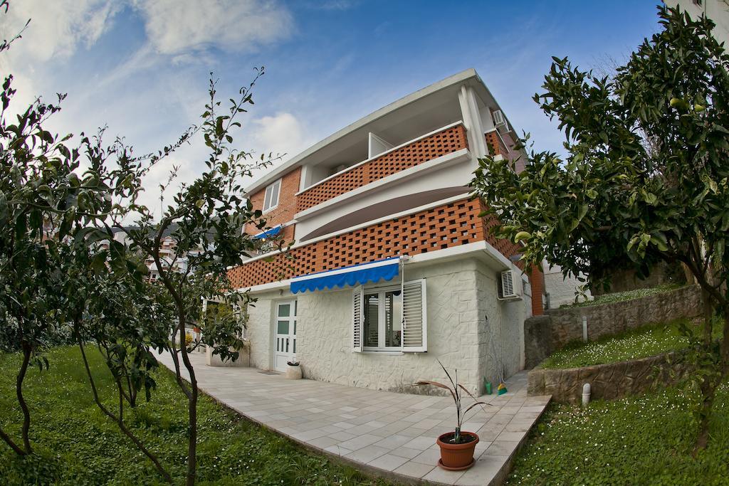 Apartments Mandarina Garden Petrovac Extérieur photo